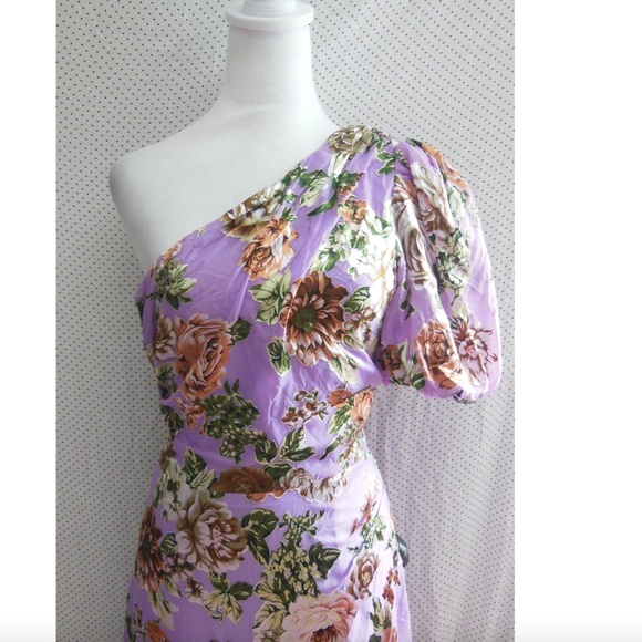 Astr Asymmetrical Floral Dress in Purple and Pink - Picture 4 of 14